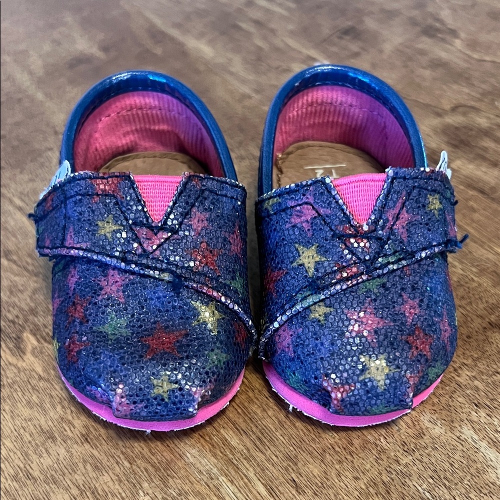 Toms Baby/Toddler Moccasins with Starry Pattern - Blue and Pink